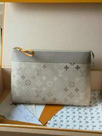 Picture of Louis Vuitton Wallets _SKUfw236875186fw